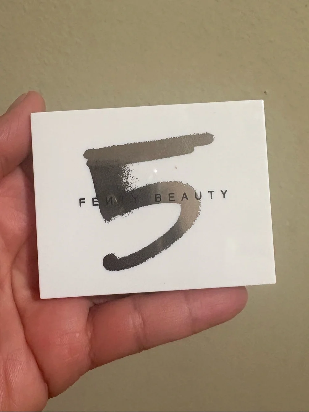 Fenty Beauty Snap Shadows Eyeshadow Palette   5 PEACH 🍑 Brand New Never Used.